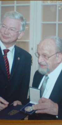 Toby E. Rodes, German businessman., dies at age 93